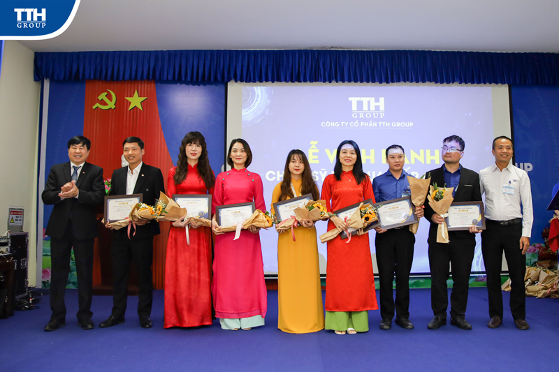 hình ảnh trong hội nghị 1