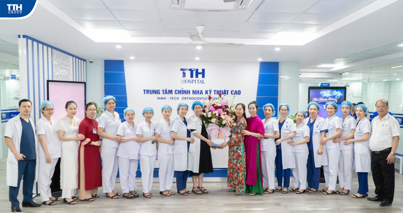 chi nhánh Thái Thượng Hoàng đã tổ chức nhiều hoạt động sôi nổi cho chị em phụ nữ