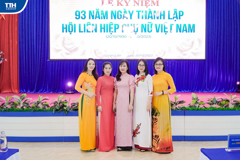 CBNV nữ tham gia hội nghị 2