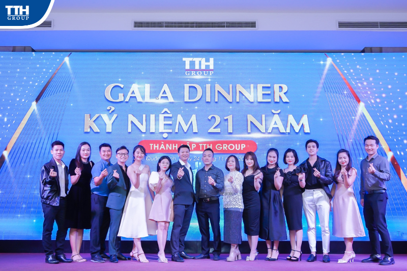 Bệnh viện Đa khoa TTH Quảng Bình đã tổ chức đêm Gala Dinner cho toàn thể cán bộ nhân viên tại viện.