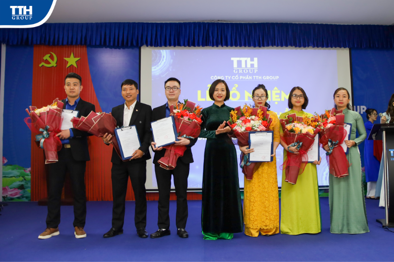 hình ảnh trong hội nghị 11