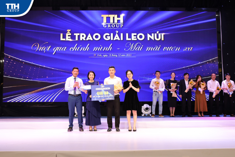 giải ba leo núi