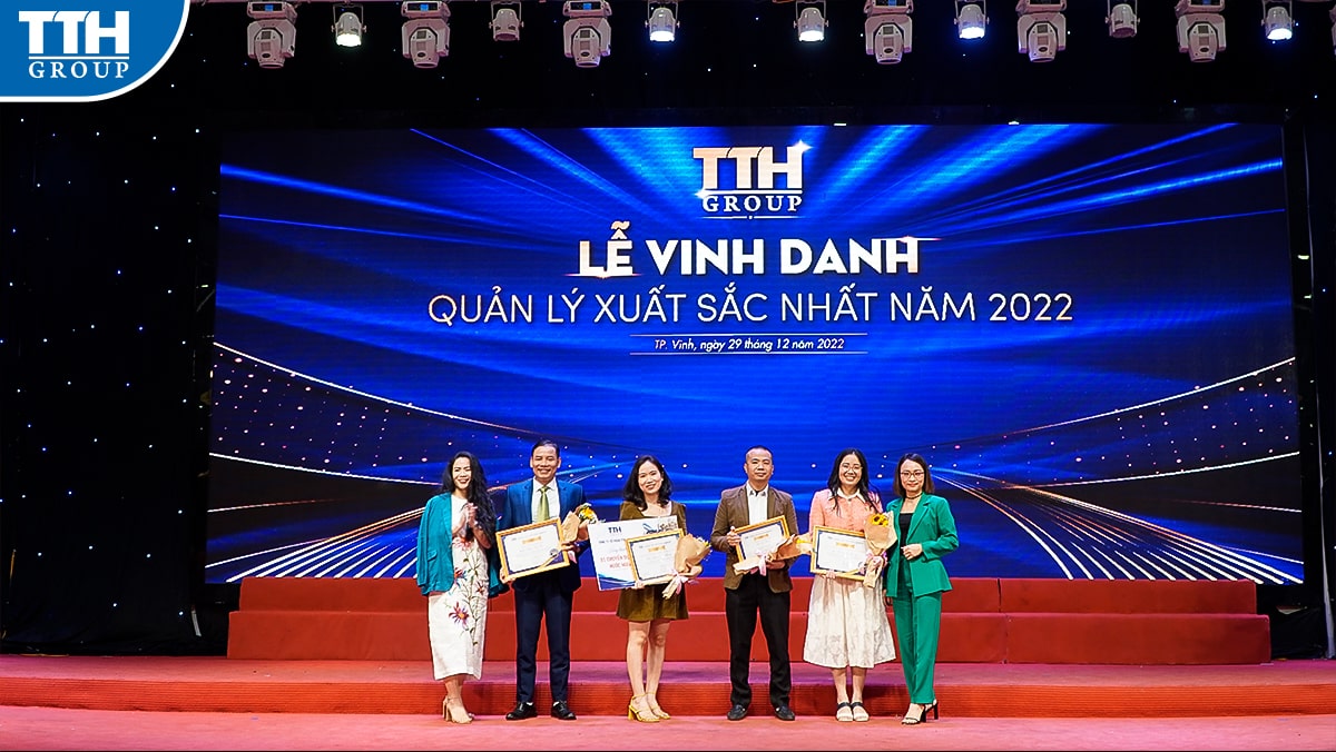 vinh danh quản lý xuất sắc năm 2022