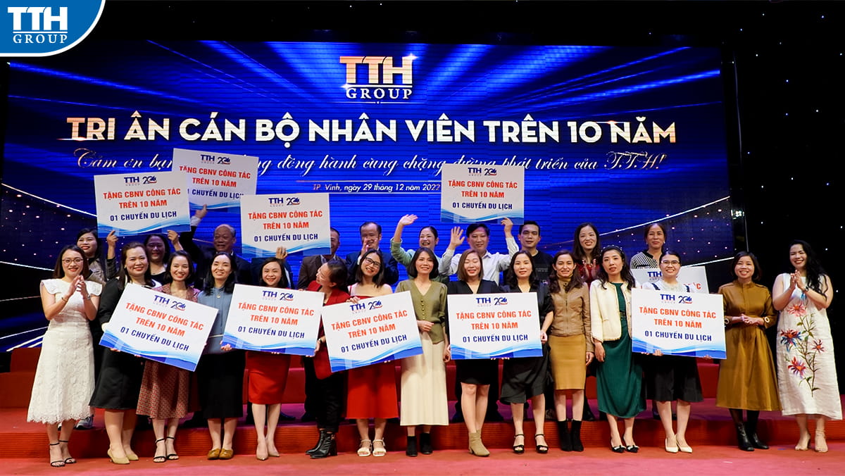 tri ân cán bộ nhân viên trên 10 năm công tác