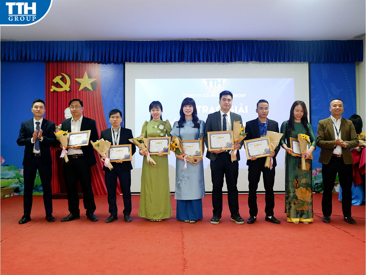 Để từ đó các CBNV có thể tự đánh giá xếp loại được bản thân