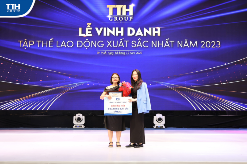 trao giải tập thể lao động xuất sắc