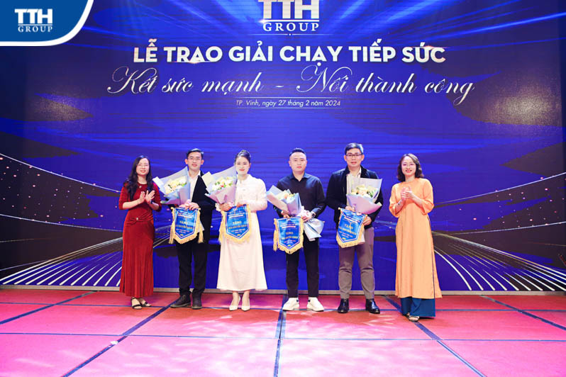 hình ảnh trong lễ kỷ niệm 7