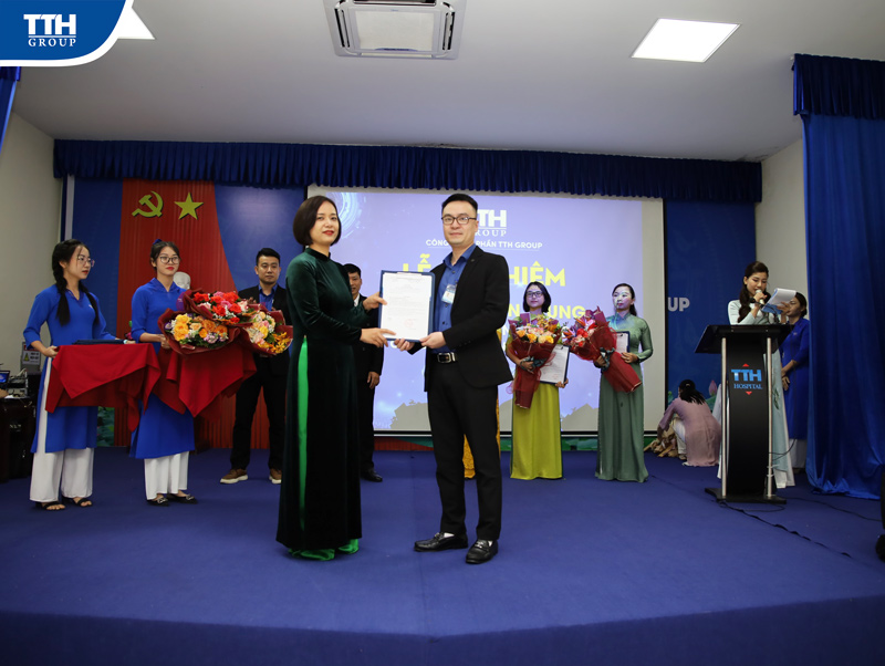 hình ảnh trong hội nghị 7