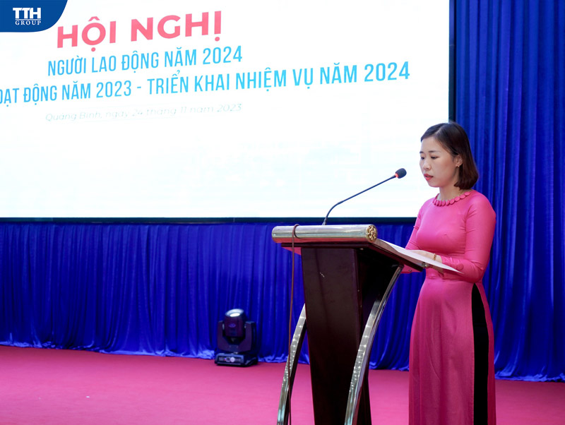 tập thể CBNV Bệnh viện Đa khoa TTH Quảng Bình.