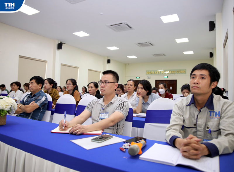 Chương trình đào tạo được tổ chức với mục đích giúp cán bộ nhân viên hiểu rõ hơn về việc xây dựng văn hóa thăng tiến