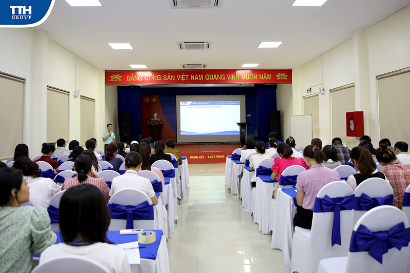 TTH GROUP TỔ CHỨC BUỔI ĐÀO TẠO VĂN HÓA DOANH NGHIỆP CHO CÁN BỘ NHÂN VIÊN