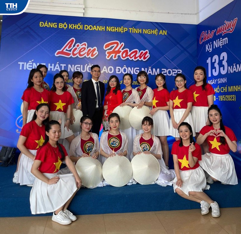 đoàn TTH Group gửi tới những tiết mục văn nghệ mang đậm tinh thần yêu quê hương