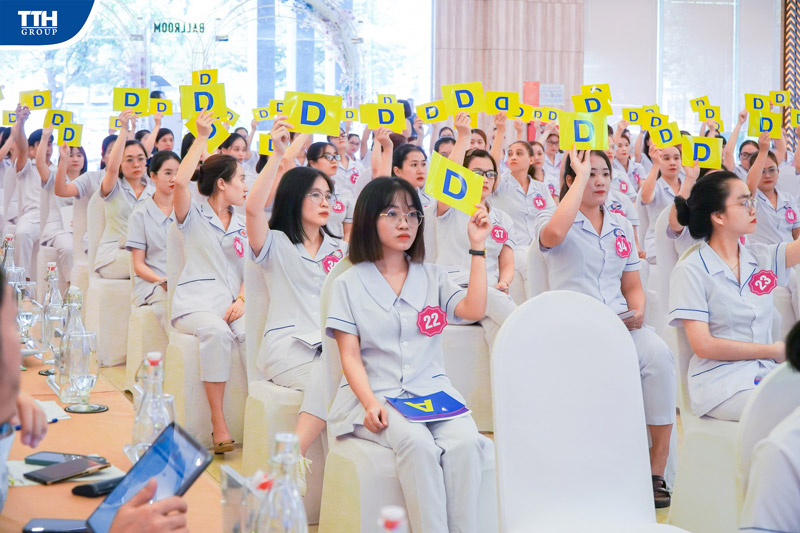 Tham dự Hội thi với tinh thần giao lưu, học hỏi, đội ngũ điều dưỡng của Bệnh viện Đa khoa TTH Quảng Bình