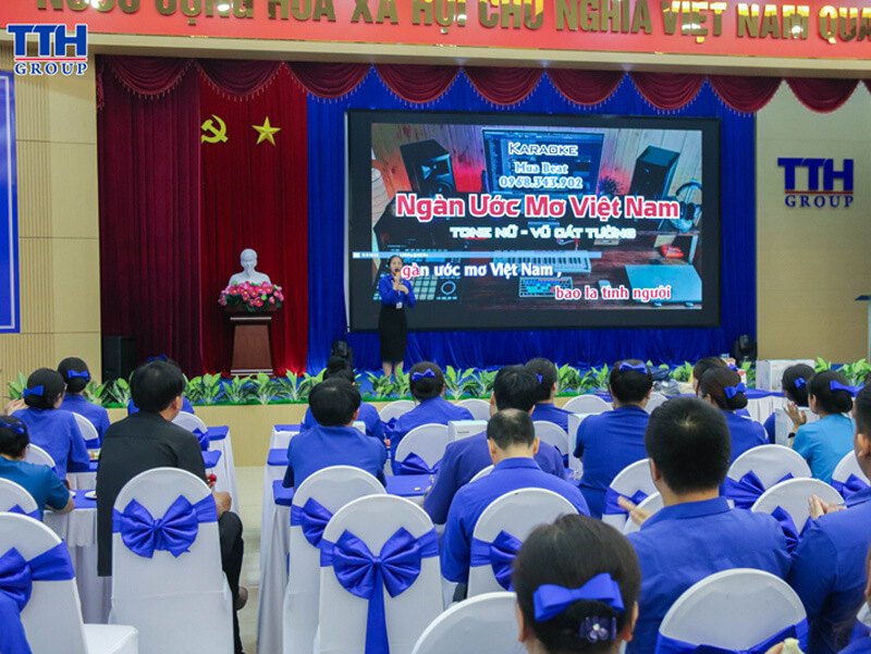 những khoảnh khắc đáng nhớ trong buổi tiệc sinh nhật tháng 6 - 2