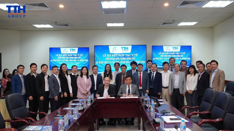 Thiết lập hệ thống hội chẩn từ xa (Telehealth) và quy trình chuyển tuyến an toàn