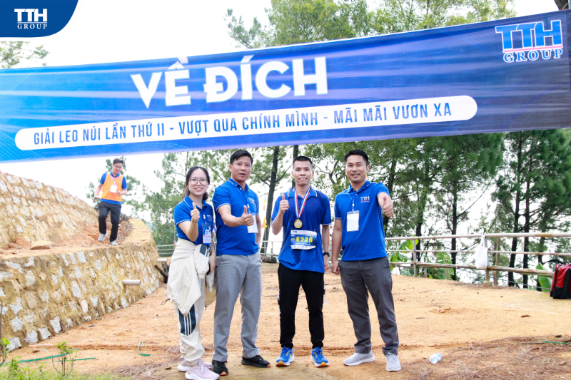 hình ảnh trong giải leo núi 4