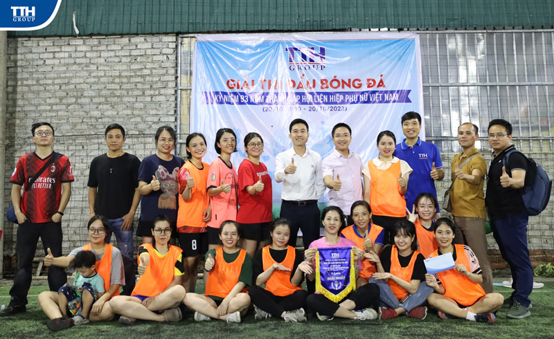 giải bóng đá nữ TTH group