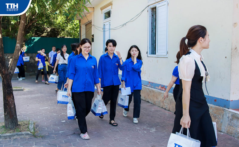 Trung Thu của con em CBNV TTH Group cũng vì thế mà trở nên nhân văn hơn, giá trị hơn.