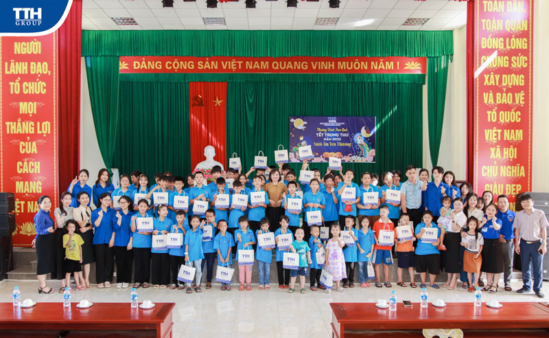 TTH GROUP TRAO QUÀ CHO TRẺ EM KHÓ KHĂN NHÂN DỊP TRUNG THU 2023
