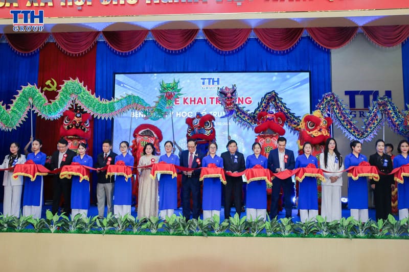 LỄ KHAI TRƯƠNG CỦA BỆNH VIỆN Y HỌC CỔ TRUYỀN NGUYÊN PHÚC