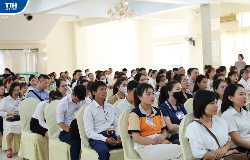 NGÀY HỘI TUYỂN DỤNG BỆNH VIỆN YHCT - PHCN NGUYÊN PHÚC